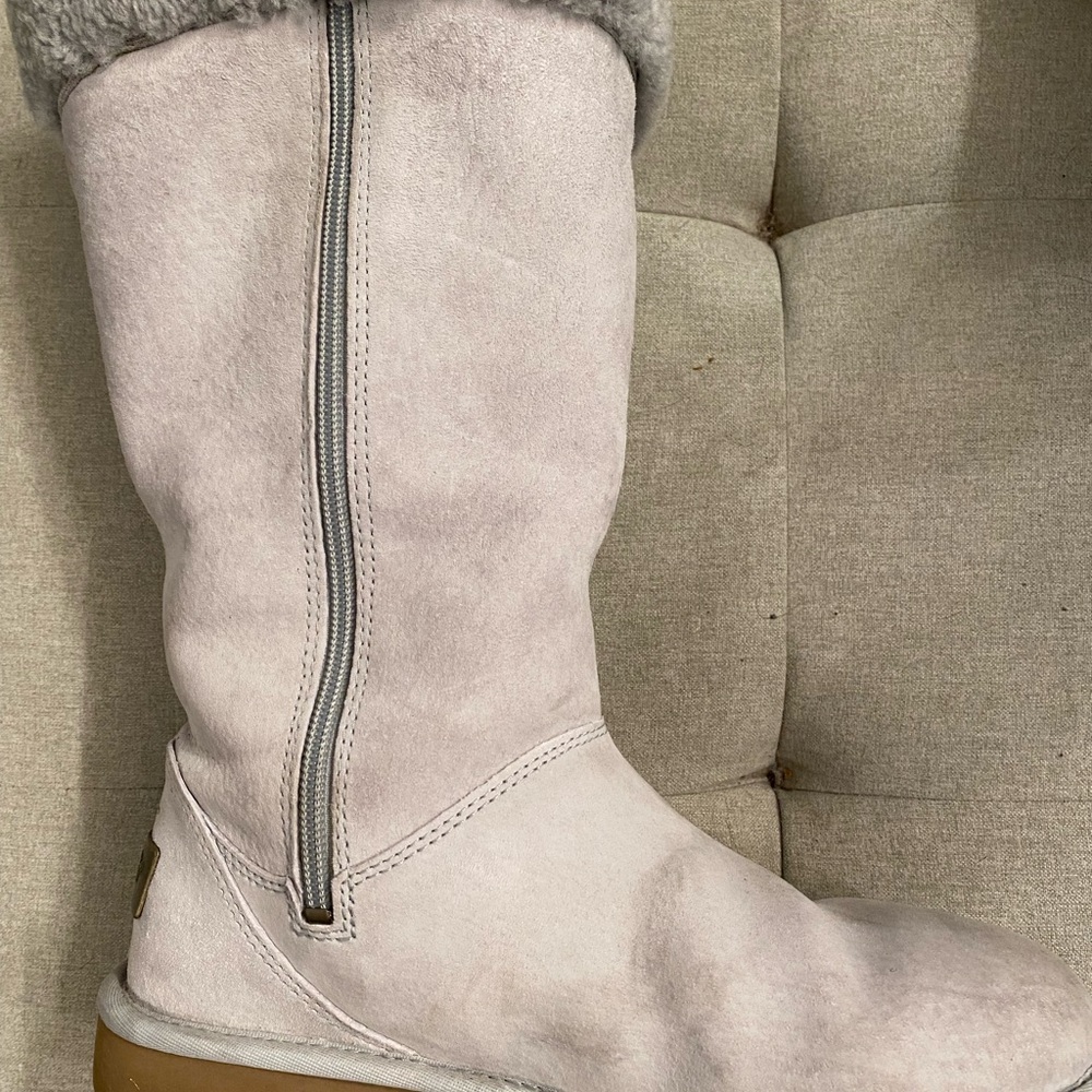 Ugg Boots - image 6